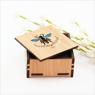 Small Trinket Box : Bee Mine