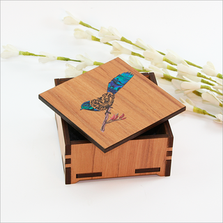 Small Trinket Box : Filigree Fantail
