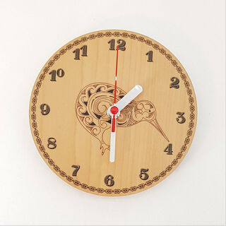 Clock: Kowhaiwhai Kiwi (Rimu)