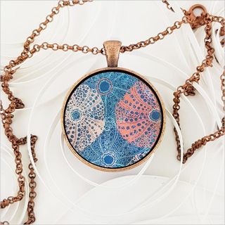 Circle Necklace: Kina (Printed MOP)
