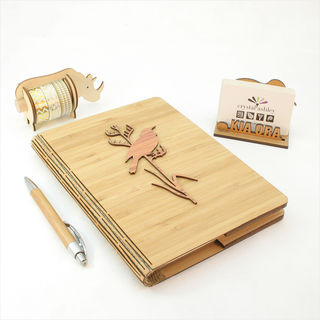 Bamboo Journal : Tui on tall flax