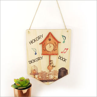 Printed Pine Flag : Hickory Dickory Dock