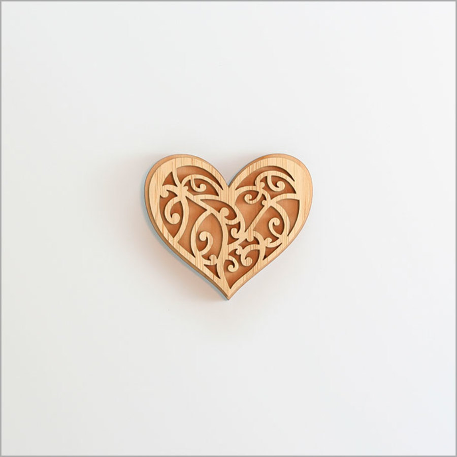Magnet: Kowhaiwhai Heart (NZ Beech and Bamboo Veneer)
