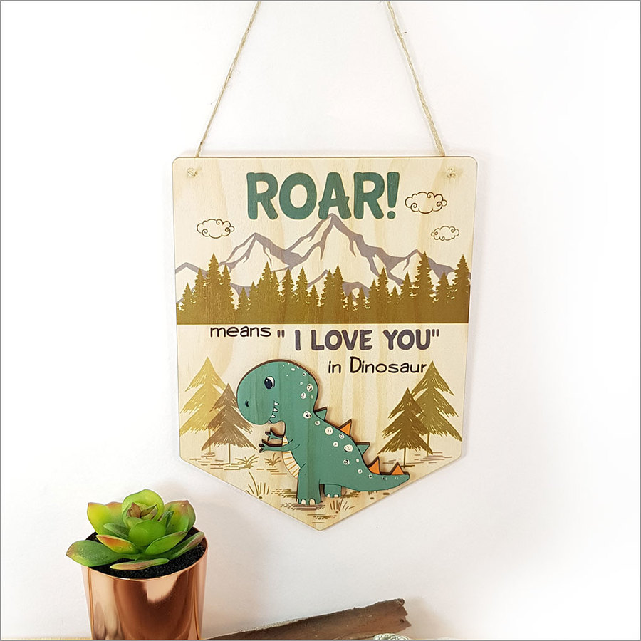 Printed Pine Flag : Roar