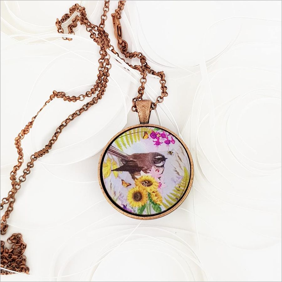 Circle Necklace: Floral Fantail (Printed MOP)
