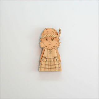 Magnet: Maori Girl (NZ Rimu and Bamboo Veneer)