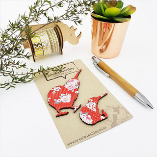 Mini Kiwi 2 - Red Floral