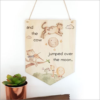 Printed Pine Flag : Over The Moon