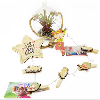 Art Pegs: Girl Holding Onto Star