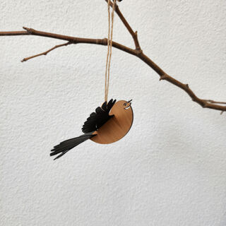 Rimu Ornament: Fantail/piwakawaka