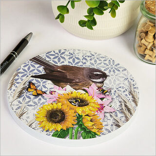 Canvas Circle Floral NZ Bird Small Fantail