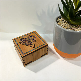 Small Trinket Box:Heart 4 (filigree)