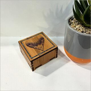 Small Trinket Box:Heart 5 (pohutukawa)
