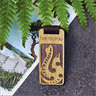 Bamboo Keyring : Hei Matau